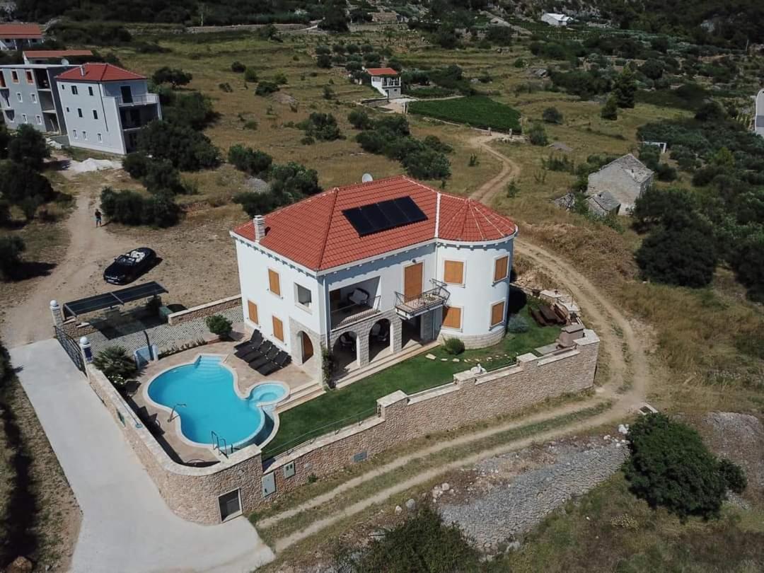 Villa Nera Bol Zewnętrze zdjęcie