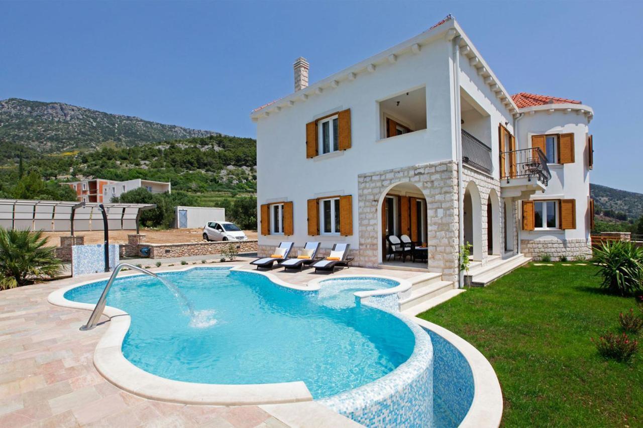 Villa Nera Bol Zewnętrze zdjęcie