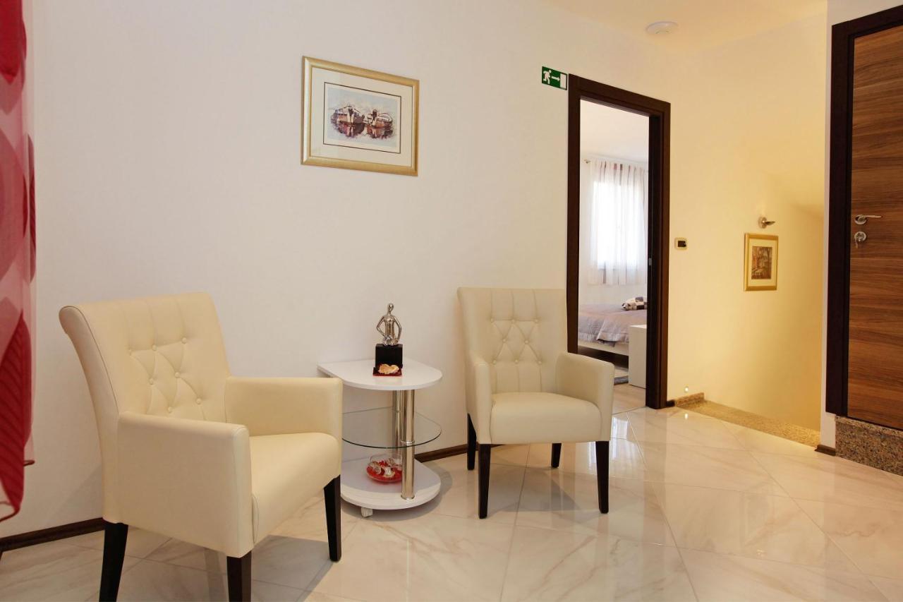 Villa Nera Bol Zewnętrze zdjęcie