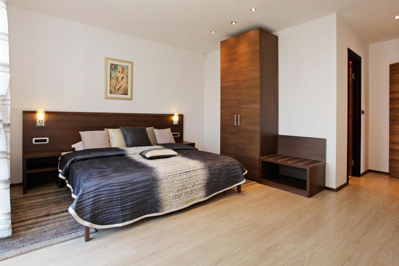 Villa Nera Bol Zewnętrze zdjęcie