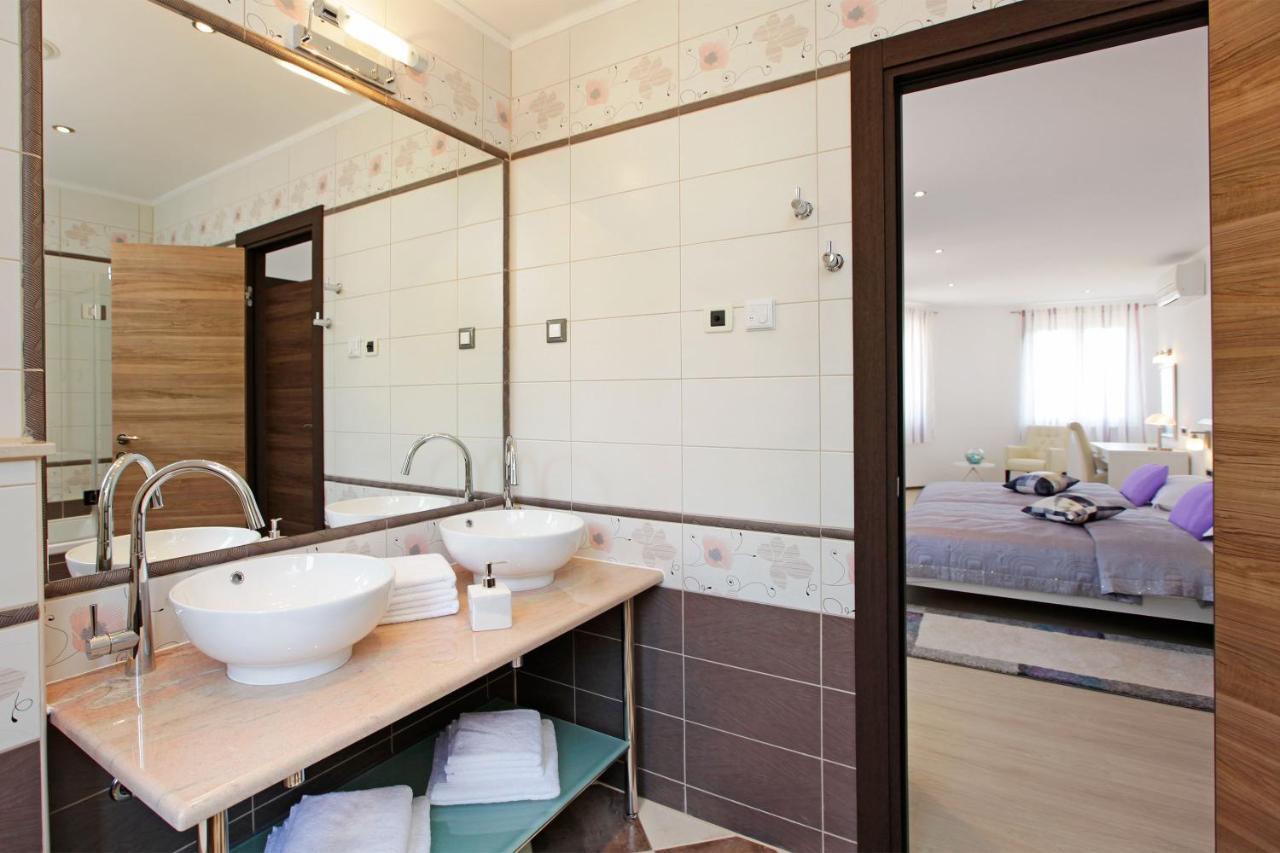 Villa Nera Bol Zewnętrze zdjęcie