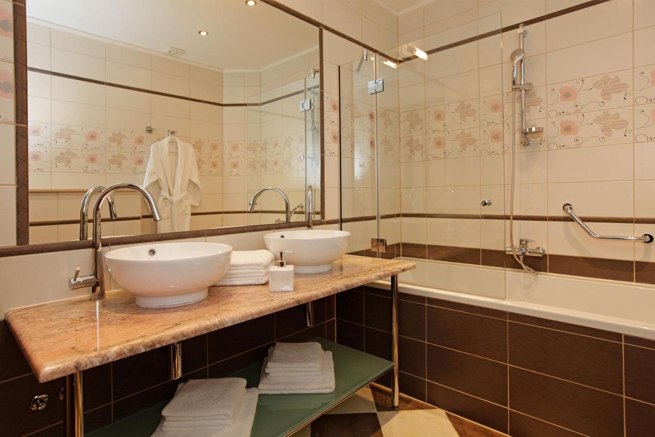 Villa Nera Bol Zewnętrze zdjęcie