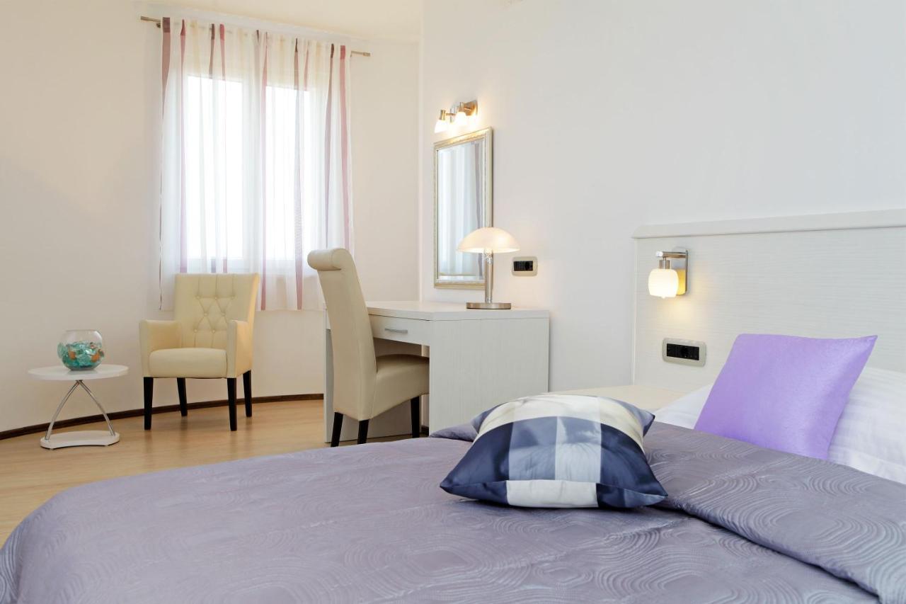 Villa Nera Bol Zewnętrze zdjęcie