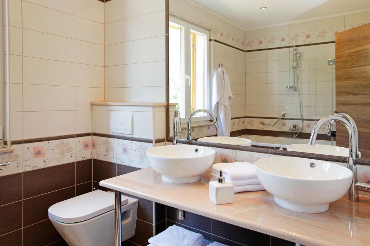 Villa Nera Bol Zewnętrze zdjęcie